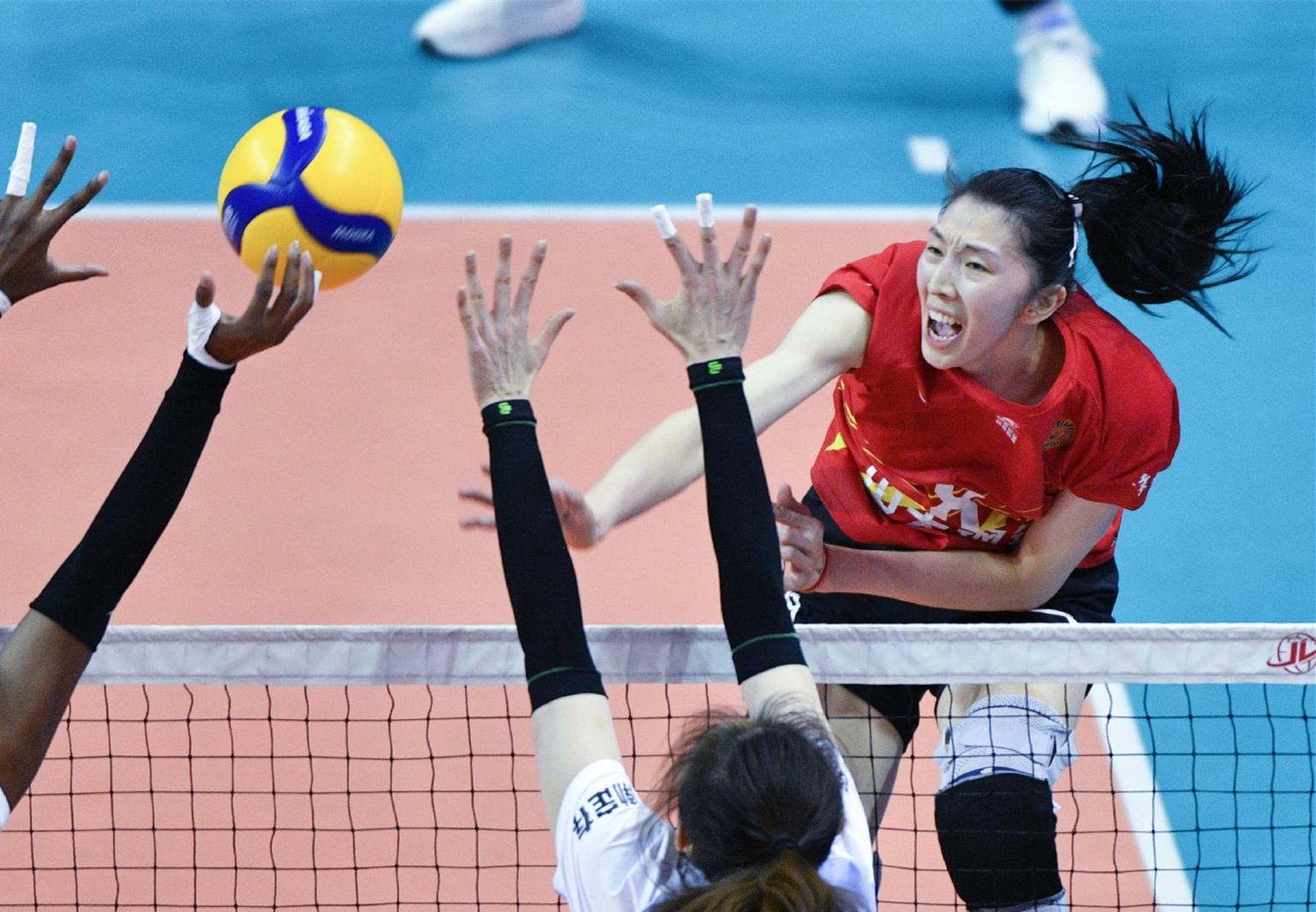 乐鱼官方下载-轰30分+关键分制胜！中国女排23岁1米89MVP闪耀：进决赛冲两连冠